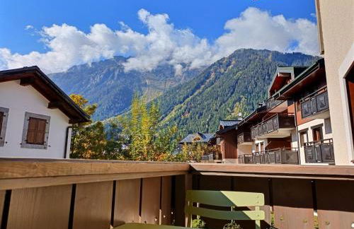 Au cœur de Chamonix – La Ginabelle, Calme avec Piscine, Sauna & Garage - Photo 2