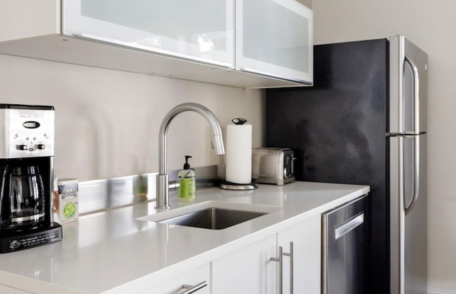 Downton Annie Apartment Two 2BD 1BA Parking - Foto 20