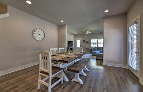 Fayetteville House Pool Access and Gas Grill! - Foto 7