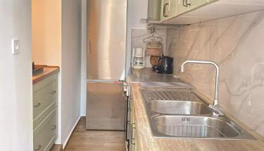 FOTIS HOUSE - Photo 2