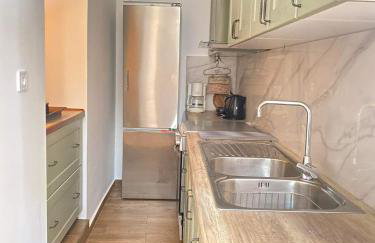 FOTIS HOUSE - Photo 2