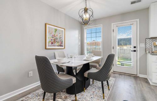 Curated 3BR, Minutes to Toyota, KY Horse Park, The Ark & Lexington - Foto 16