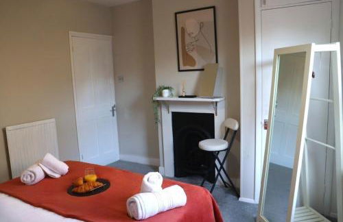 Hope Cottage In Slough With Parking - Foto 7