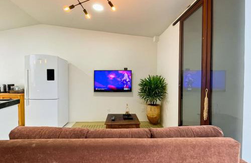 Casa Privativa 2 Quartos em Condomínio, Suite com Cama King e Closet, Quarto de Casal, Ar, Wi-Fi, Cozinha Completa e Garagem - Foto 23