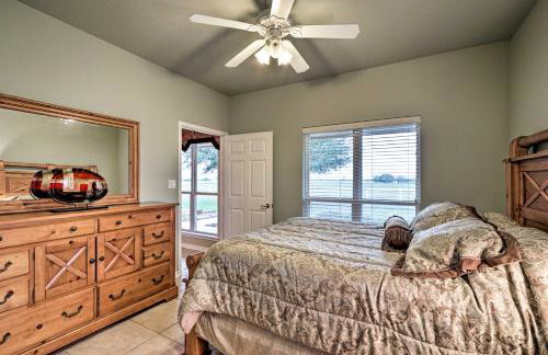 Pet-Friendly Flatonia House with Patio and Gazebo! - Foto 17