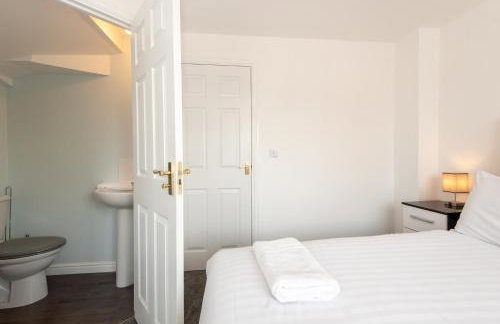 Thinford View 4 bed, 2bath, Parking, Garage - Foto 5