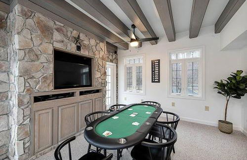 Jackson River Estate Main House Pool, Riverfront, sleeps 15 - Foto 53