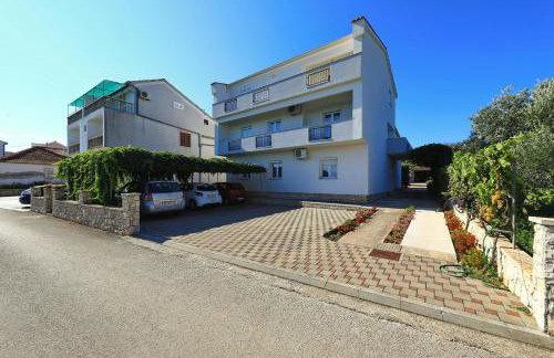 Apartments by the sea Tkon, Pasman - 8302 - Foto 9