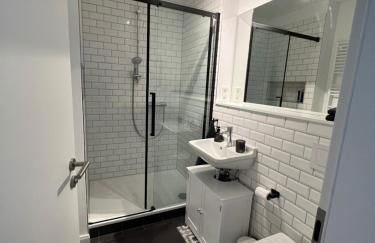 Zentrale, schöne Design-Wohnung im coolen Viertel - Foto 7