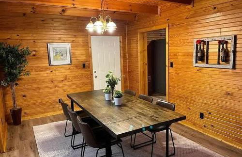 Mountain Top Hideout - Cabin Inspired Modern Ranch - Foto 4