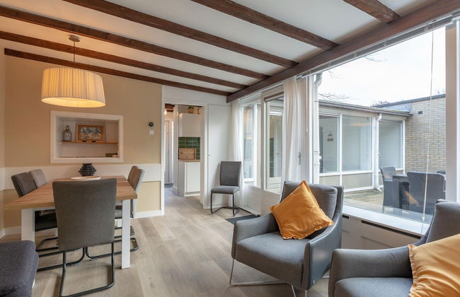 Radiant Bungalow With Patio at Duinland - Foto 20