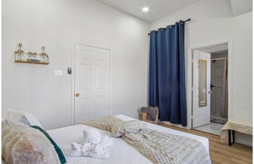 Cozy Historic Gem: 5 Mins to Downtown SA - Foto 21