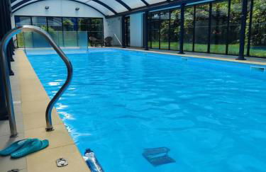 Cabane aux étoiles -piscine-golf à 50m - Foto 1