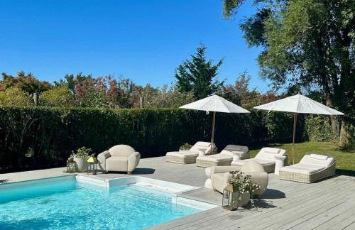 Quiet Luxury in the Heart of the Hamptons - Foto 27