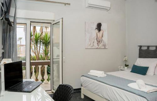 Chrispa's House Beachfront Bliss & Stunning Views - Foto 16