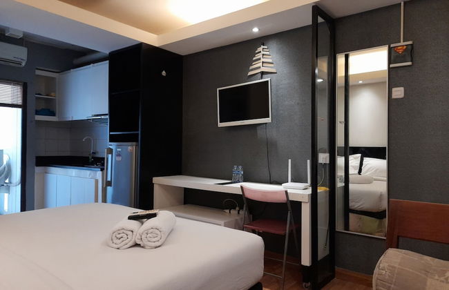 Modern Studio Room at Gateway Ahmad Yani Cicadas Apartment - Photo 13