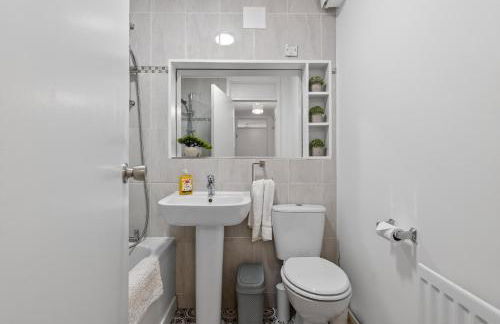 Comfy City Base with Free Parking Walk Everywhere - Foto 29