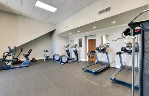 Springfield Studio Rental w/ Golf Course View! - Foto 34