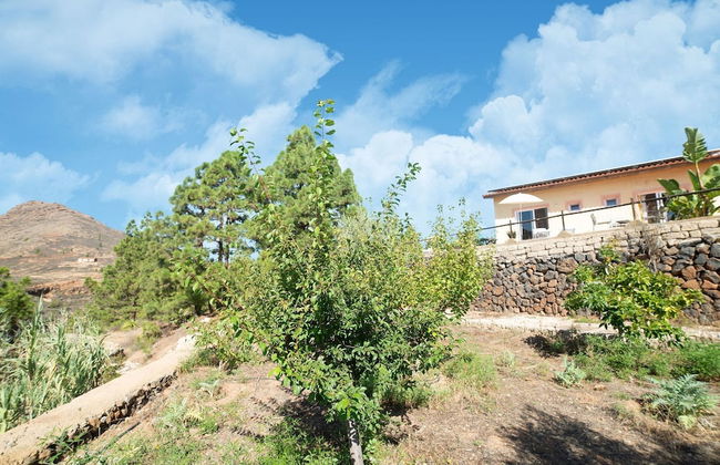 Appealing Holiday Home in La Escalona With Mountain Views - Photo 30