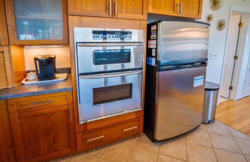 Waterfront luxury w-beach resort-pool-golf-tennis-fishing & views! - Foto 45