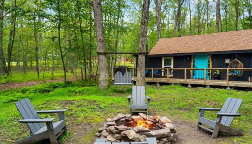 Perfect Couples Cabin Fireplace Firepit & Wine Nearby - Foto 3