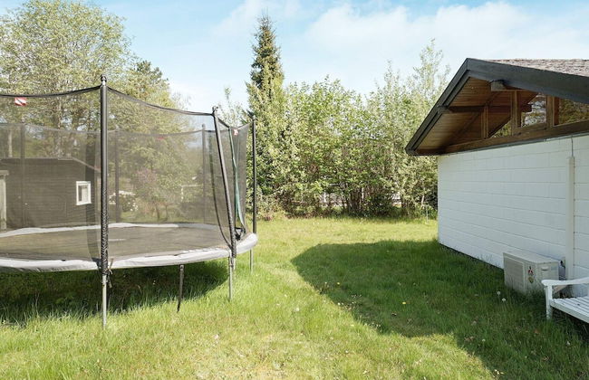 6 Person Holiday Home in Hojby - Foto 13