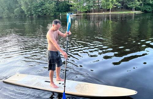 Stylish lake home with private beach, dock and firepit for swimming, kayaking, hiking - Foto 63