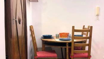 Daisy House - Photo 3