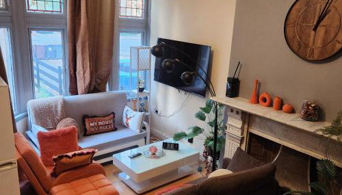 Tettenhall Road Retreat - Modern Apartment - Foto 1, furniture