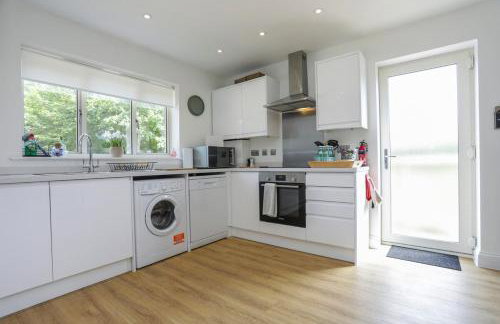 Iris Group Stay 8-BR Free Parking - Foto 3