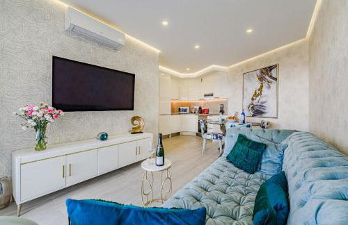 Sunset Bliss Penthouse with airco & heated pool - Foto 14