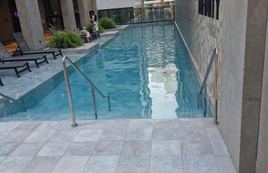 Apto em Itapema com acesso a piscinas,sendo uma aquecida e academia - Foto 1