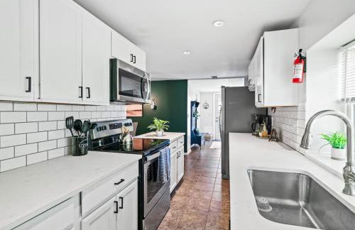 Family Fun: Comfy Home, 10 Min to Cedar Point Fun! - Foto 4