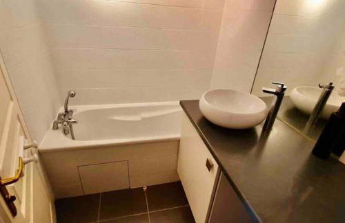 Tichnich Appartement - 2 bedrooms - 1 min away from train station - Foto 17