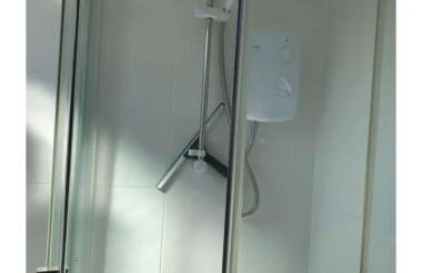 2 Bed Chalet Sleeps 6 - Pets Near Beach Parking - Foto 23