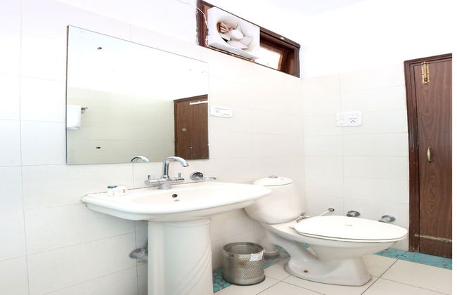 OYO 10976 Home Cheerful 2BHK Scenic Barog - Foto 24