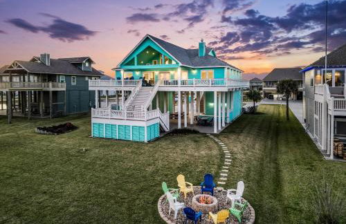 Beachfront Hideaway! Luxury Beachfront, SwimSpa, Game Room, Firepit by Bolivar Vacations - Foto 4