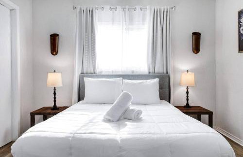 Centrally Located Little Gem - Foto 21