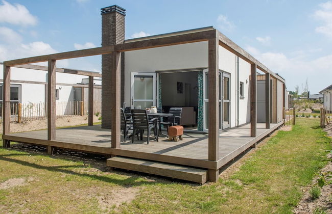 Detached Single Story Holiday Home Near the Sea - Foto 1