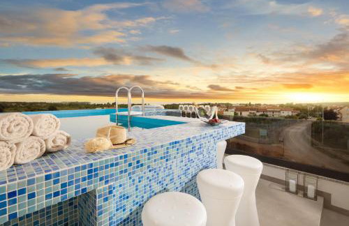 Penthouse Blue Horizon- a luxury penthouse with infinity pool, hot tub, sauna and sea views! - Foto 20