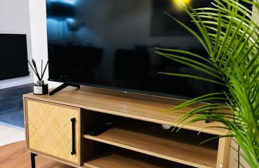 Modern 2 Bedroom Ground Floor Apartment near city centre - Photo 21