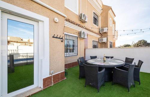 Luxury Villa - Large Private Pool - Cabo Roig Strip - Foto 11