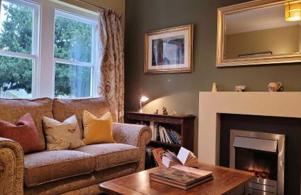 East Wing Cottage - Peaceful Village Retreat with Tennis Court Access - Foto 10