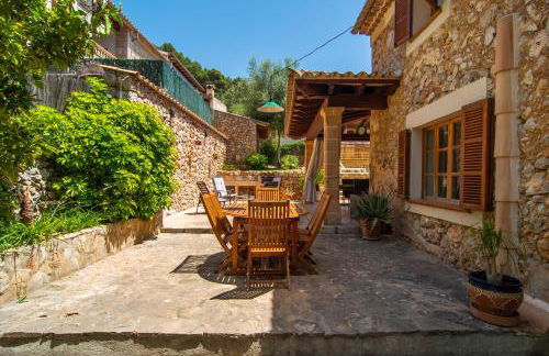 Fabulous Rural House with views to the mountains with swimming pool - Foto 11