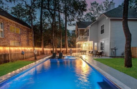 Luxury Mansion Dream Home - 6 Bed Pool Grill - Photo 40