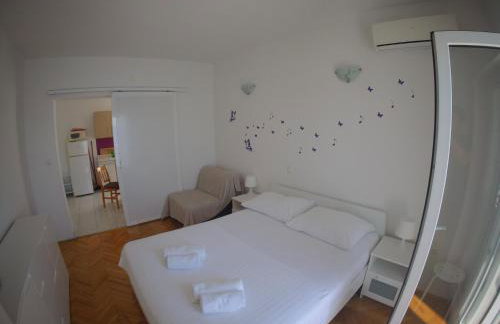 Apartments and Rooms Špiro - Photo 15