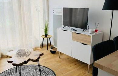 Studio Nala home Andernos avec terrasse, parking privatif, piscine dans résidence , wifi, ménage compris - Foto 9