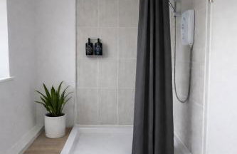 4 Bed Cosy Home w Free parking, Pets Welcome - Foto 12