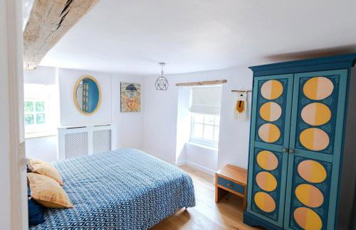 Beautiful 3BD Thatched Stone Cottage Kettering - Photo 16