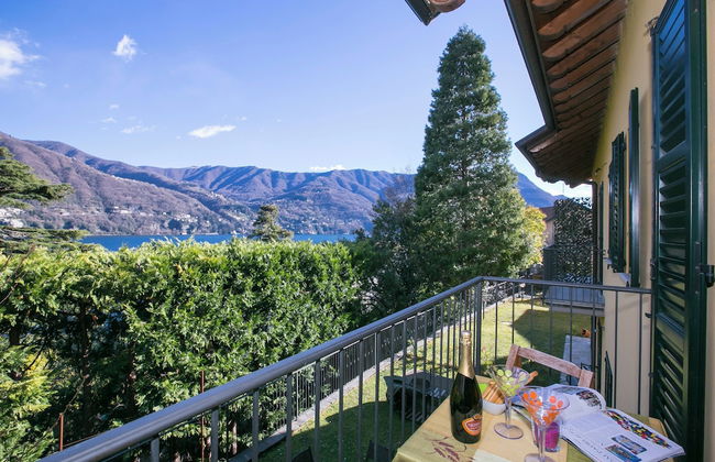 Regina Villetta - Photo 1